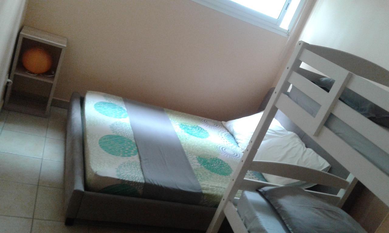 Appartement Meuble De Tourisme แซ็ง-ปีแยร์ ภายนอก รูปภาพ