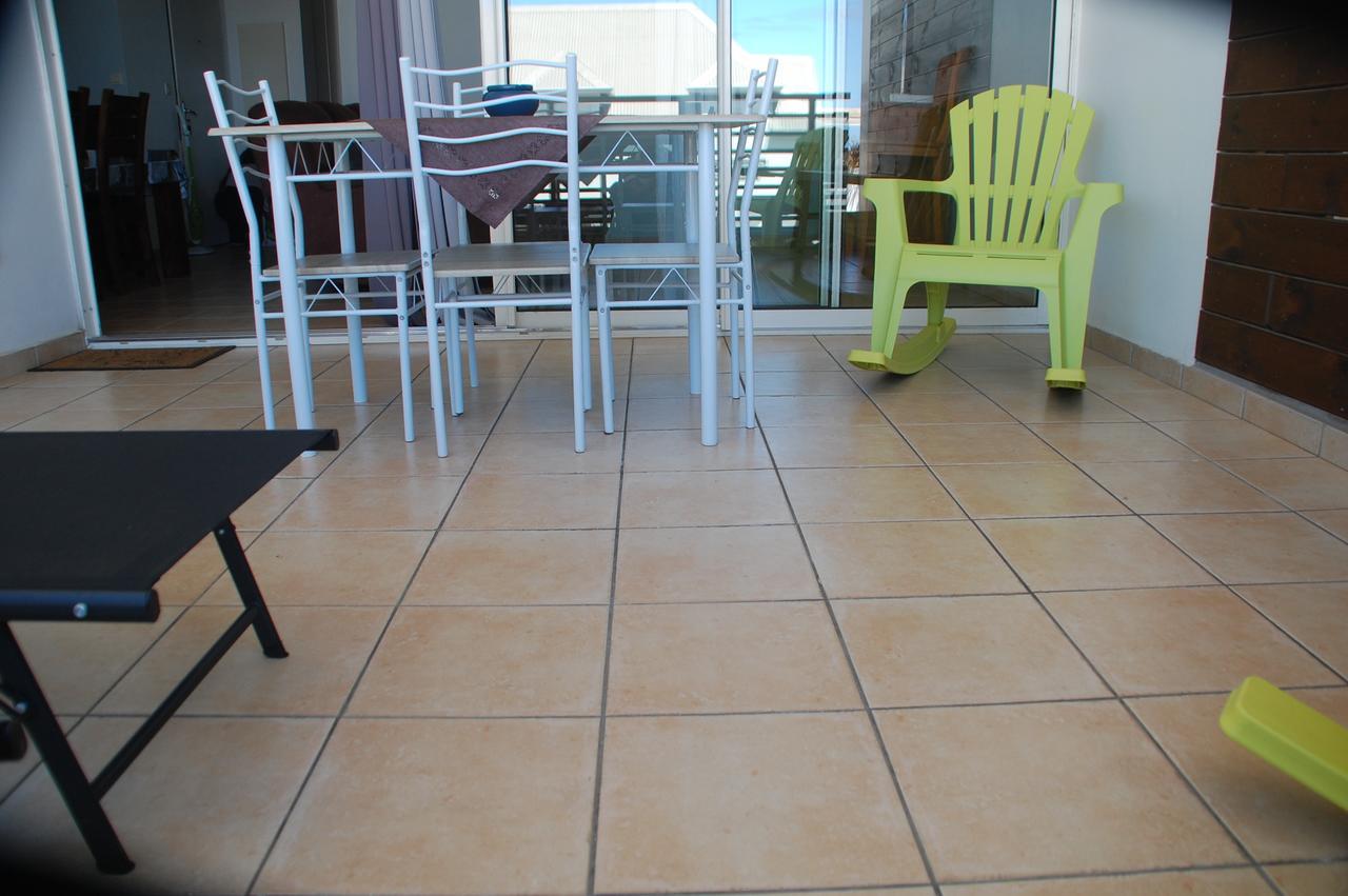 Appartement Meuble De Tourisme แซ็ง-ปีแยร์ ภายนอก รูปภาพ