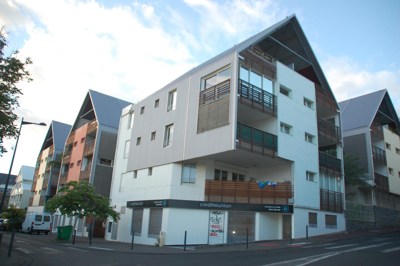 Appartement Meuble De Tourisme แซ็ง-ปีแยร์ ภายนอก รูปภาพ